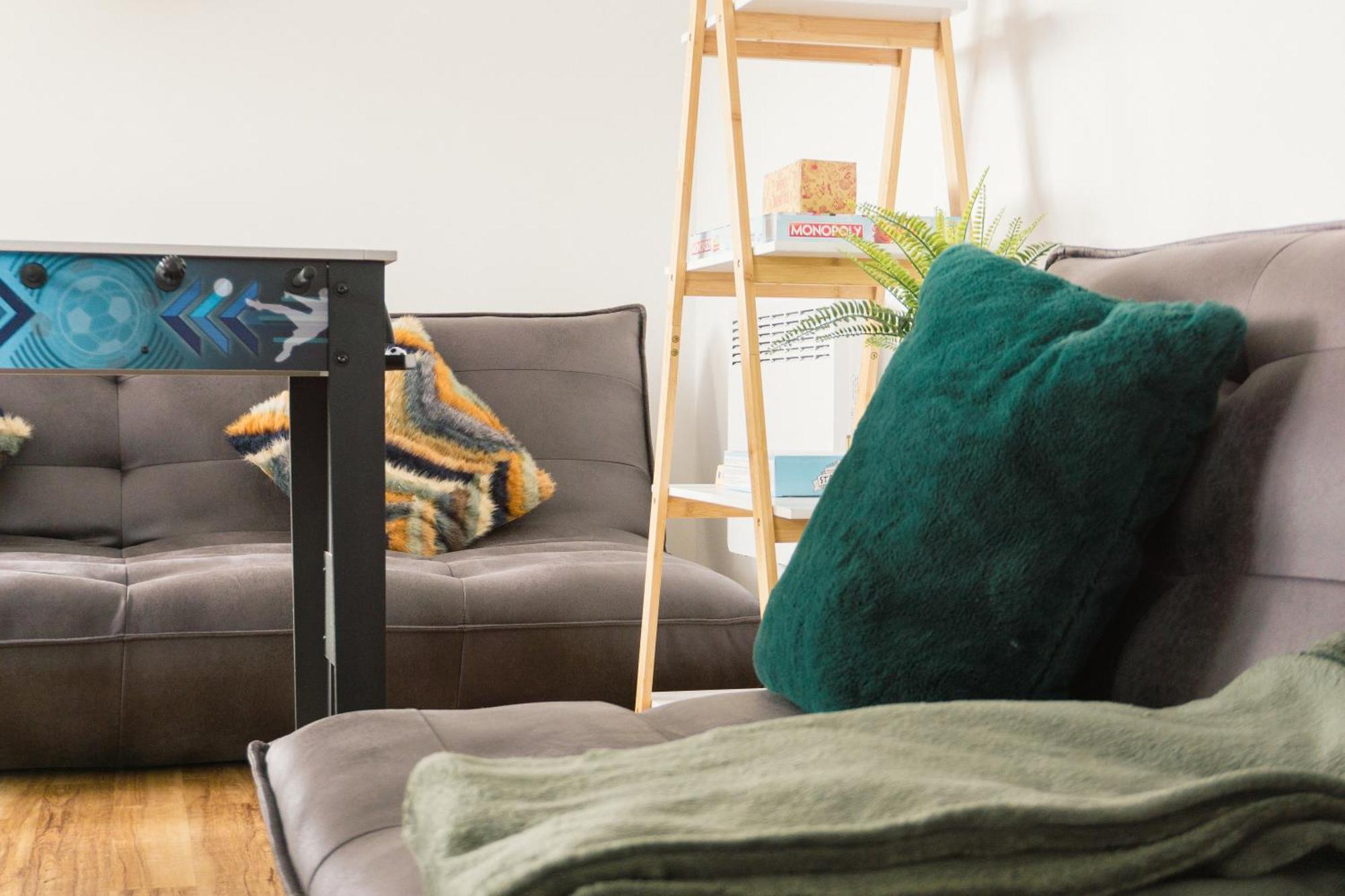Manchester'S Luxurious 2-Bed Haven With Balcony - Canal Views & Proximity To Manchester United Esterno foto