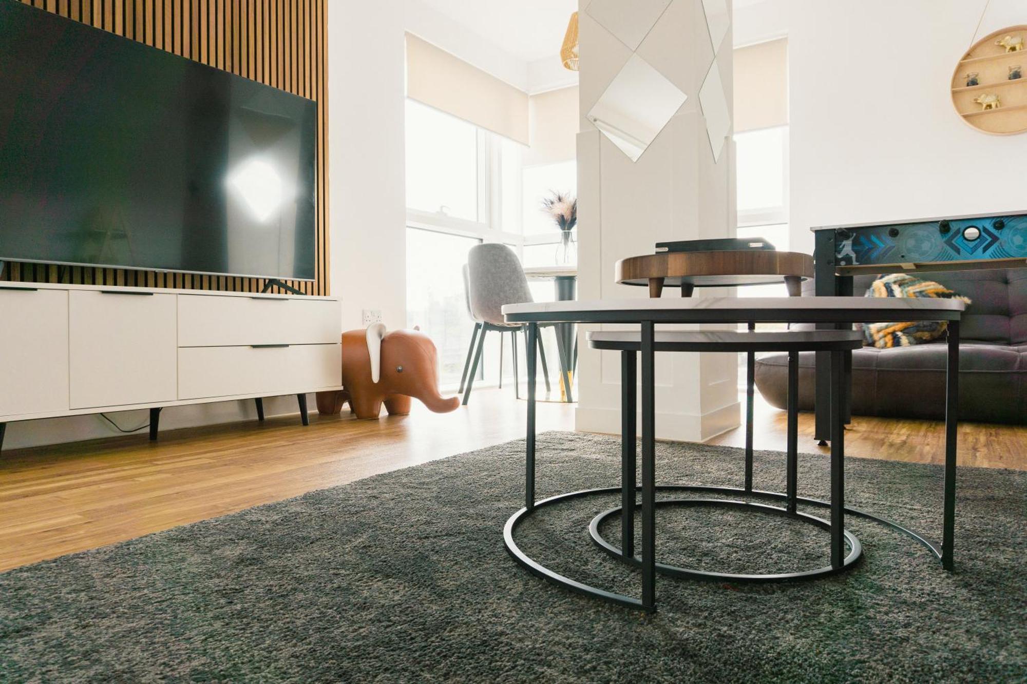 Manchester'S Luxurious 2-Bed Haven With Balcony - Canal Views & Proximity To Manchester United Esterno foto