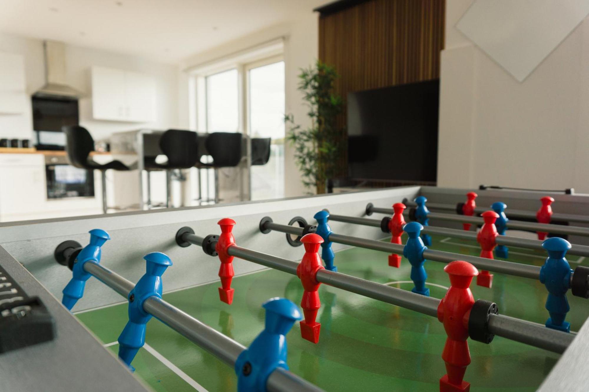 Manchester'S Luxurious 2-Bed Haven With Balcony - Canal Views & Proximity To Manchester United Esterno foto