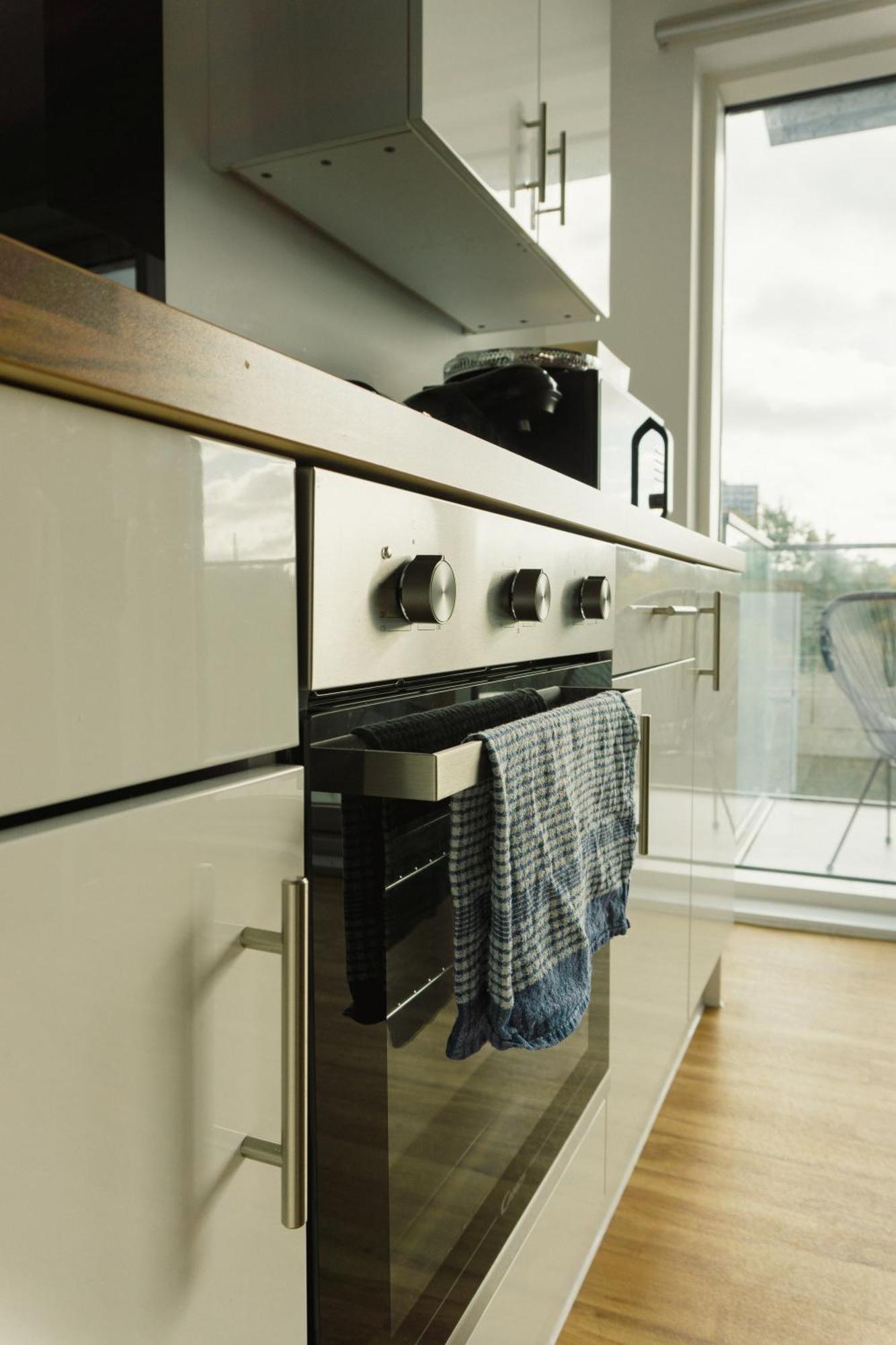 Manchester'S Luxurious 2-Bed Haven With Balcony - Canal Views & Proximity To Manchester United Esterno foto